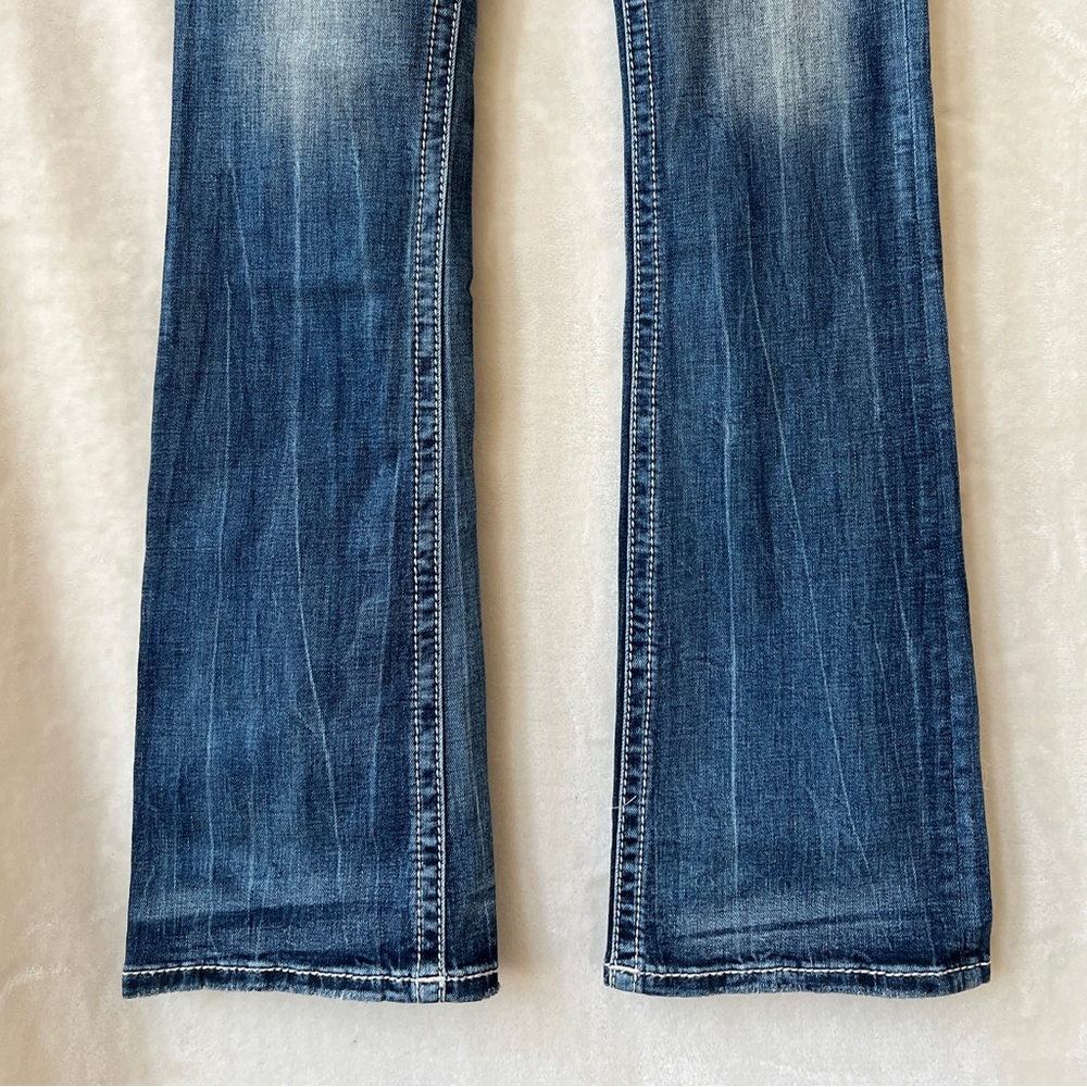 NEW Size 29 Miss Me Mid Rise Embellished Y2K Bootcut Western Embroidered Jean - Picture 4 of 10